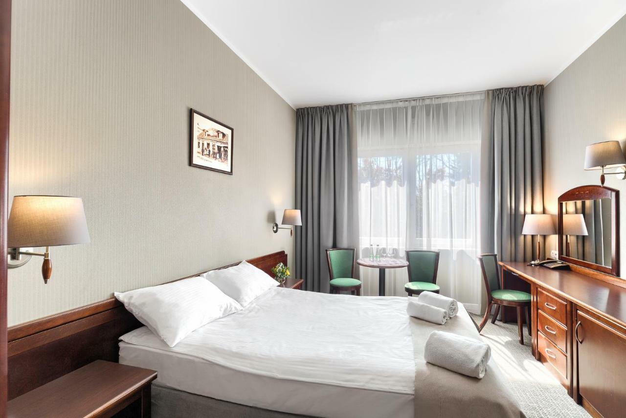 Hotel Olympic Вронкі Екстер'єр фото