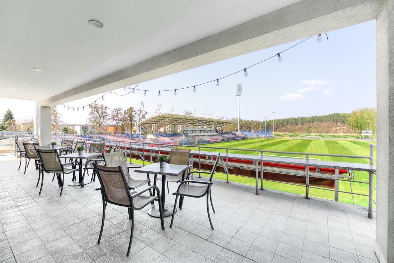 Hotel Olympic Вронкі Екстер'єр фото