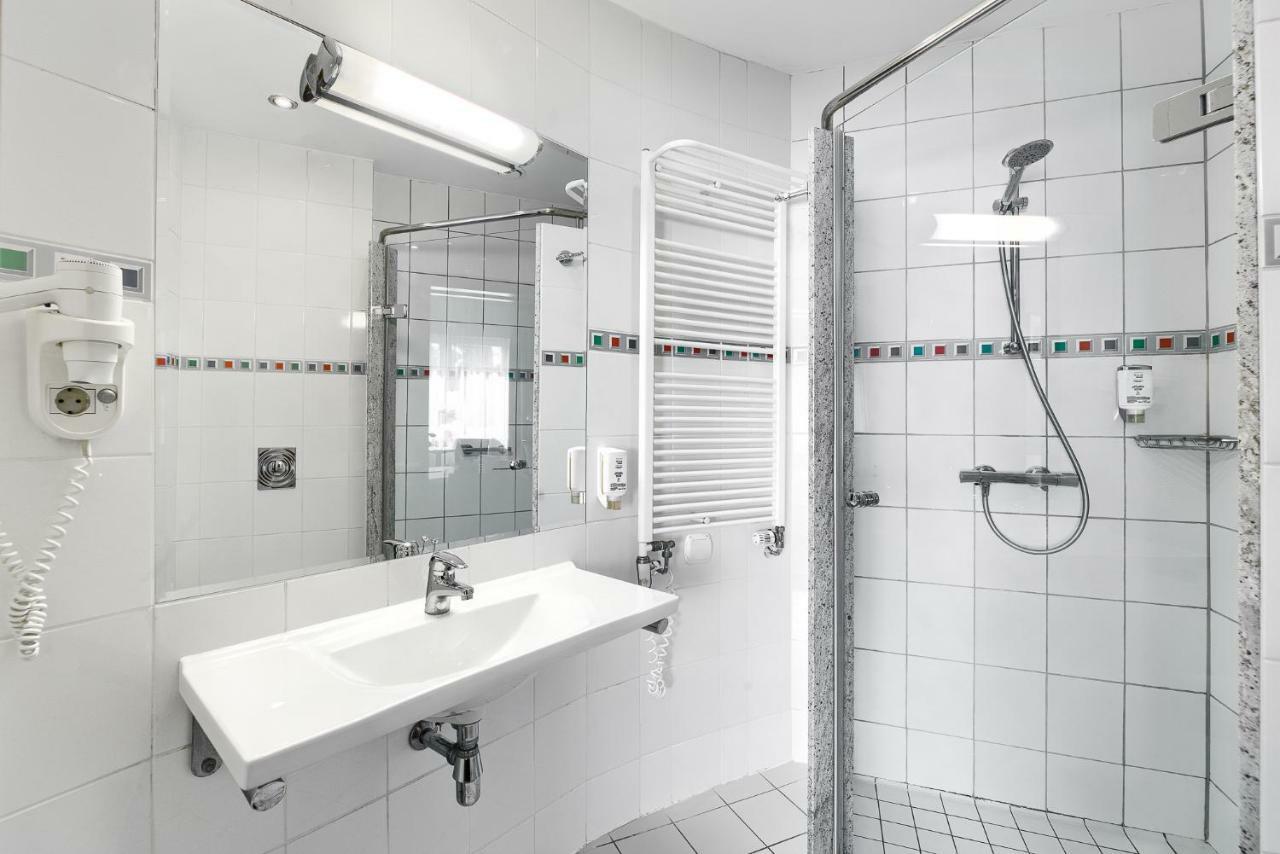 Hotel Olympic Вронкі Екстер'єр фото